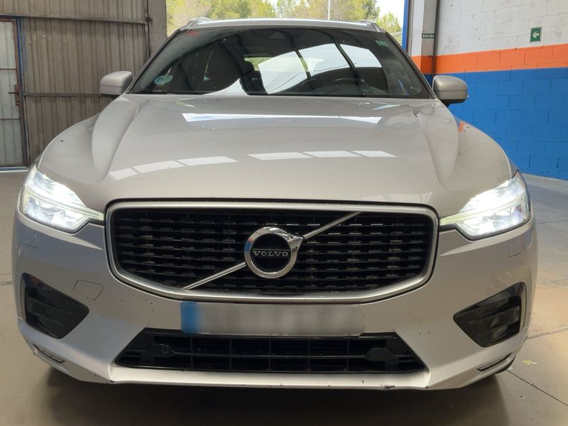 Volvo XC60 2.0 D4 R-Design 2WD 2018 – снимка 14