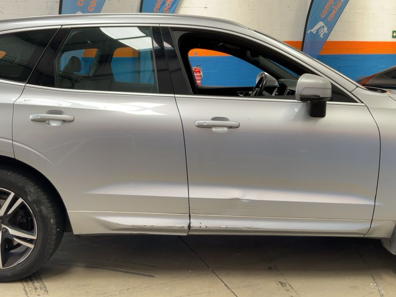 Volvo XC60 2.0 D4 R-Design 2WD 2018 – снимка 10