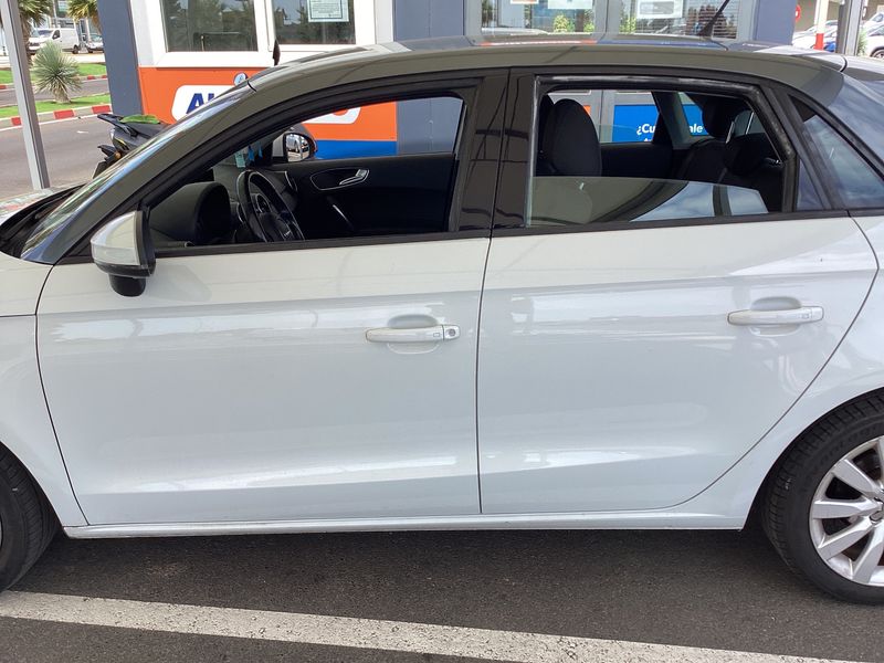Audi A1 Sportback 1.6 TDI Attraction 2017 – снимка 4