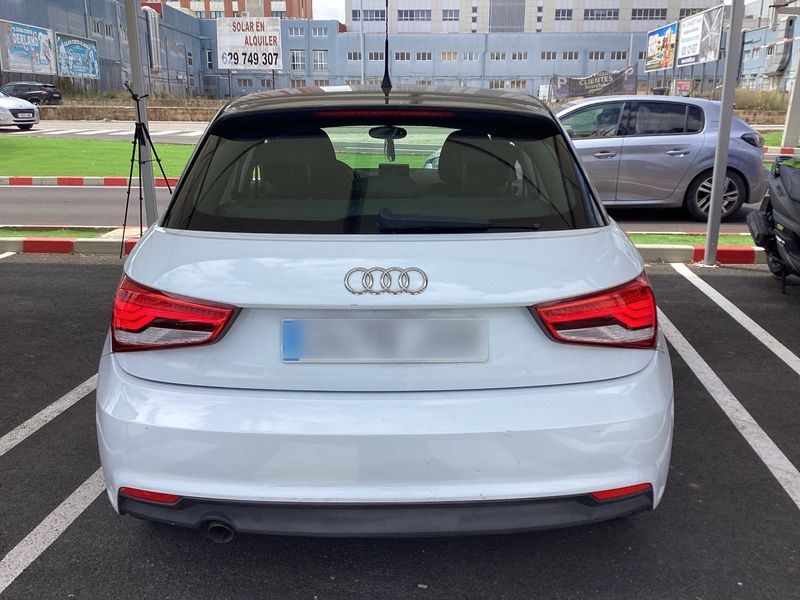 Audi A1 Sportback 1.6 TDI Attraction 2017 – снимка 7