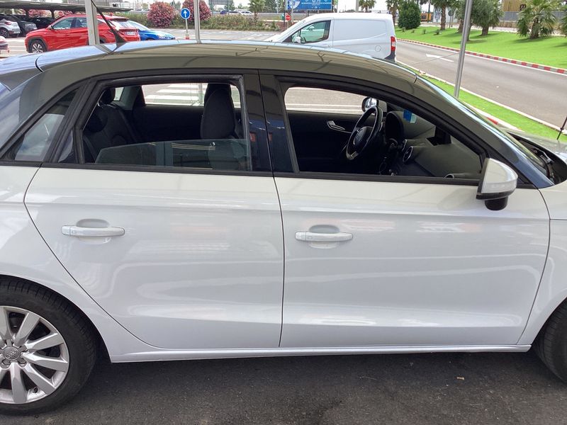 Audi A1 Sportback 1.6 TDI Attraction 2017 – снимка 10