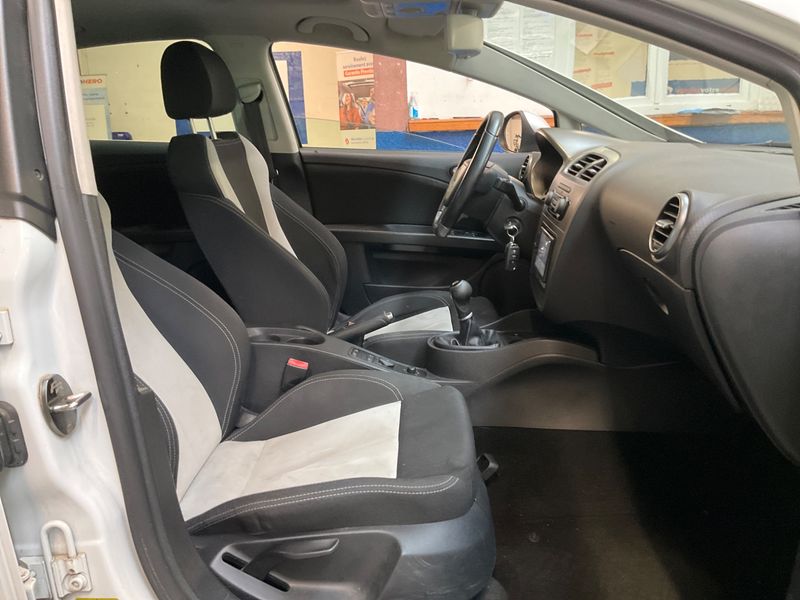 Seat Leon 1.8 TSI FR 2011 – снимка 3
