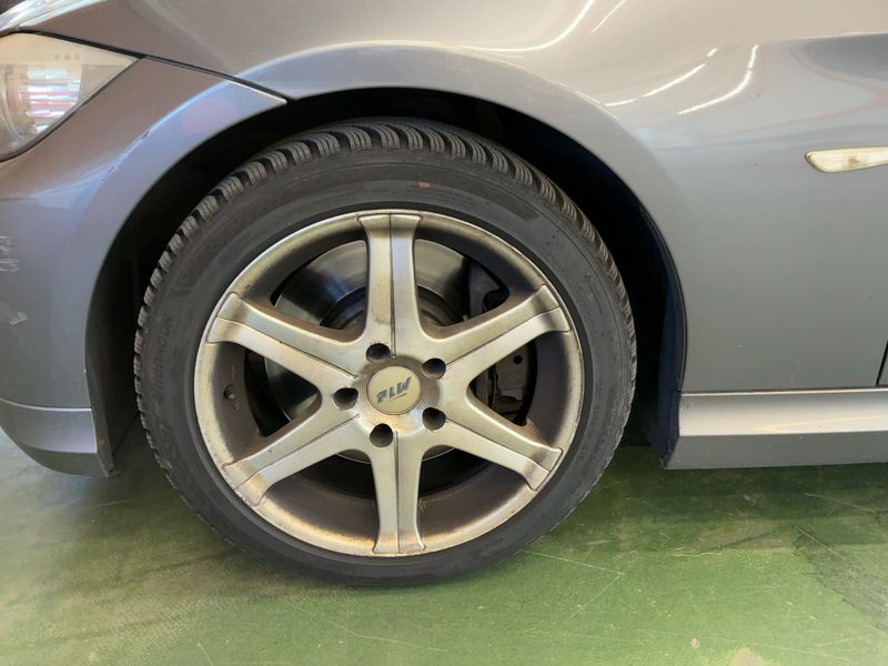 BMW 3er 330d 2009 – снимка 16