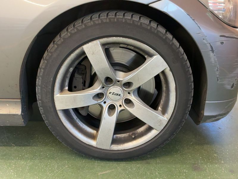 BMW 3er 330d 2009 – снимка 19
