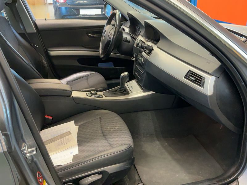 BMW 3er 330d 2009 – снимка 11