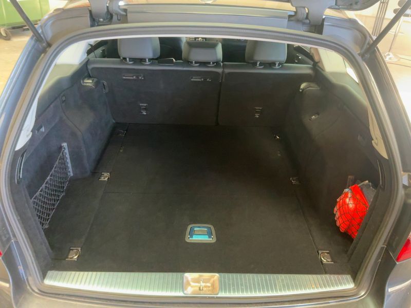 Mercedes-Benz E-Klasse E 300 CDI T BlueEfficiency Avantgarde 2011 – снимка 15