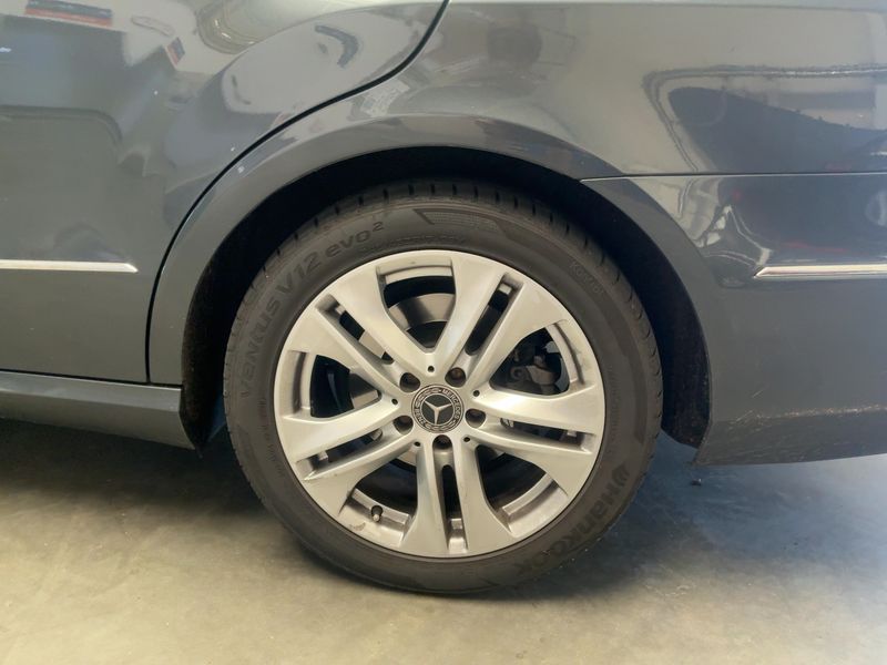 Mercedes-Benz E-Klasse E 300 CDI T BlueEfficiency Avantgarde 2011 – снимка 5