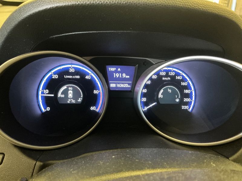 Hyundai ix35 1.7 CRDi Classic 2WD 2012 – снимка 18