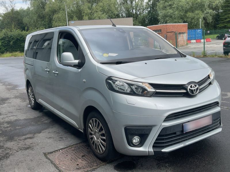 Toyota ProAce Verso 2.0 D-4D Compact Family Comfort 2019 – снимка 12