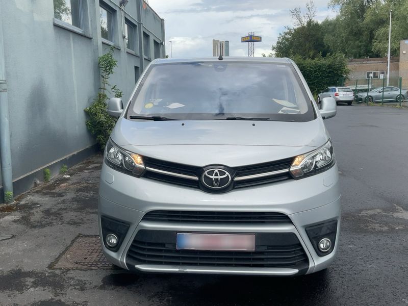 Toyota ProAce Verso 2.0 D-4D Compact Family Comfort 2019 – снимка 14