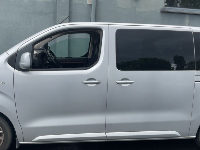 Toyota ProAce Verso 2.0 D-4D Compact Family Comfort 2019 – снимка 4