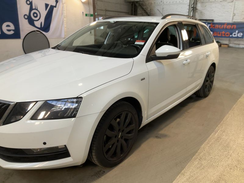 Skoda Octavia 1.5 TSI ACT Clever 2018 – снимка 2