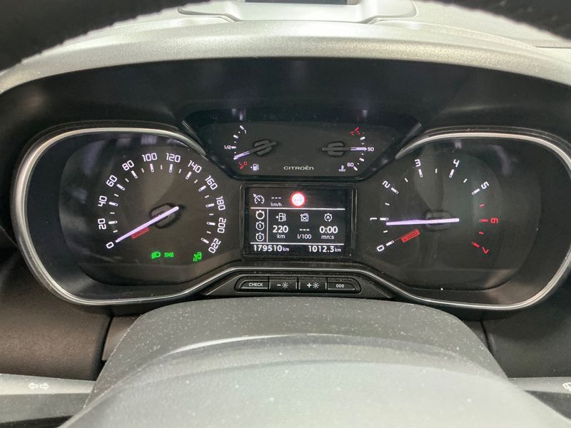 Citroen C3 Aircross 1.6 Blue-HDi Shine 2018 – снимка 19