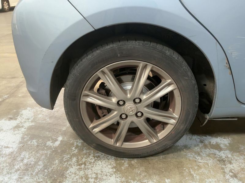 Toyota Yaris 1.4 D-4D Style 2012 – снимка 9