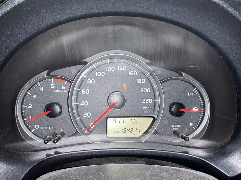 Toyota Yaris 1.4 D-4D Style 2012 – снимка 18