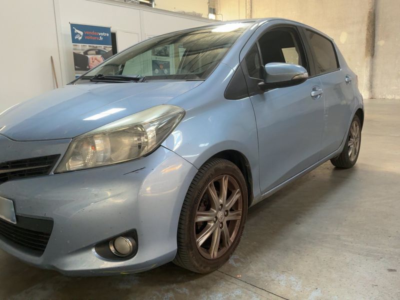 Toyota Yaris 1.4 D-4D Style 2012 – снимка 2