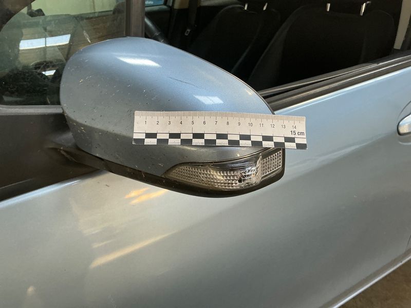 Toyota Yaris 1.4 D-4D Style 2012 – снимка 26