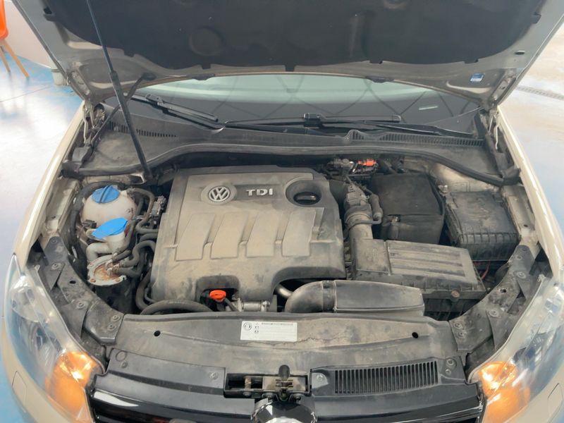 Volkswagen Golf VI 1.6 TDI Match 2013 – снимка 34