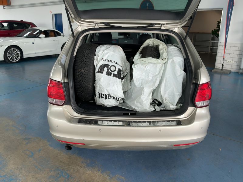 Volkswagen Golf VI 1.6 TDI Match 2013 – снимка 16