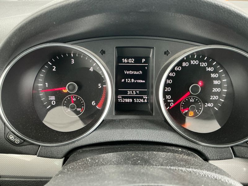 Volkswagen Golf VI 1.6 TDI Match 2013 – снимка 19