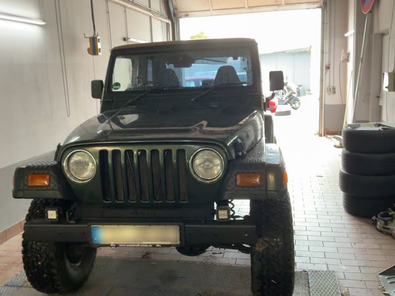 Jeep Wrangler 4.0 Sahara 1997 – снимка 14
