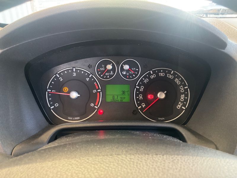Ford Fusion 1.4 TDCi Plus 2006 – снимка 4