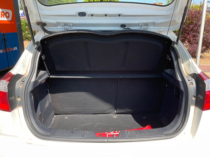 Kia Rio 1.4 CRDi Drive 2012 – снимка на щета