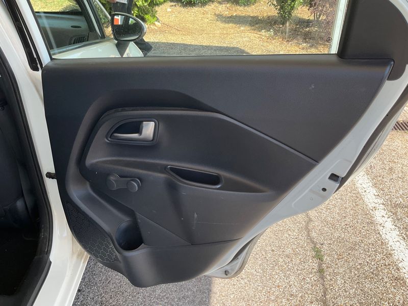 Kia Rio 1.4 CRDi Drive 2012 – снимка на щета