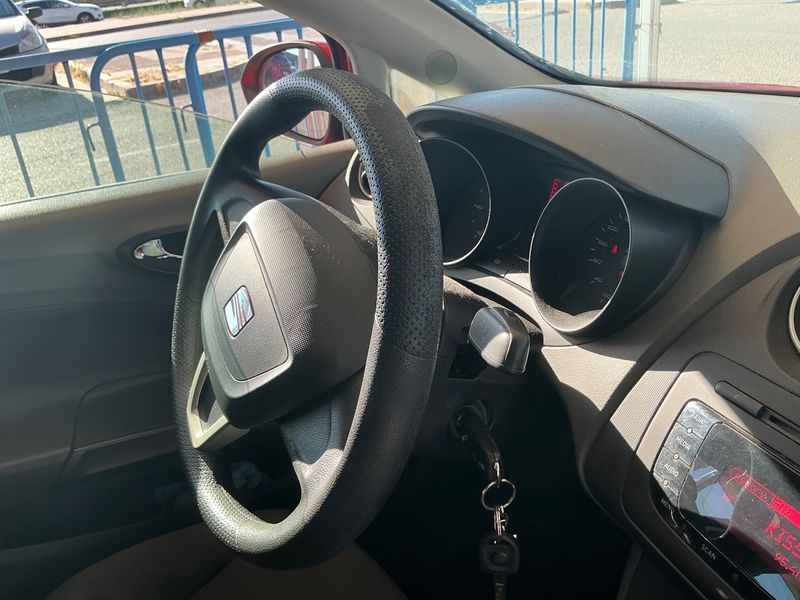 Seat Ibiza 1.6 TDI Style 2012 – снимка 28
