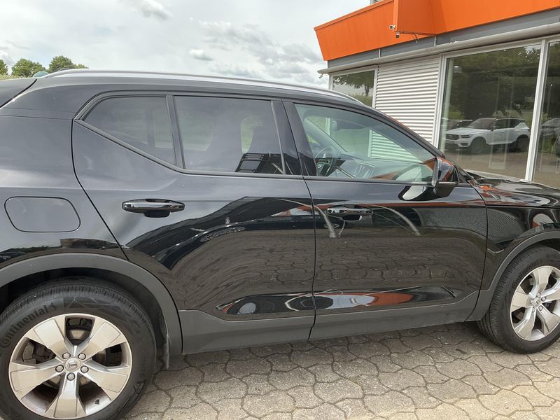 Volvo XC40 1.5 T2 Momentum 2WD 2022 – снимка 10