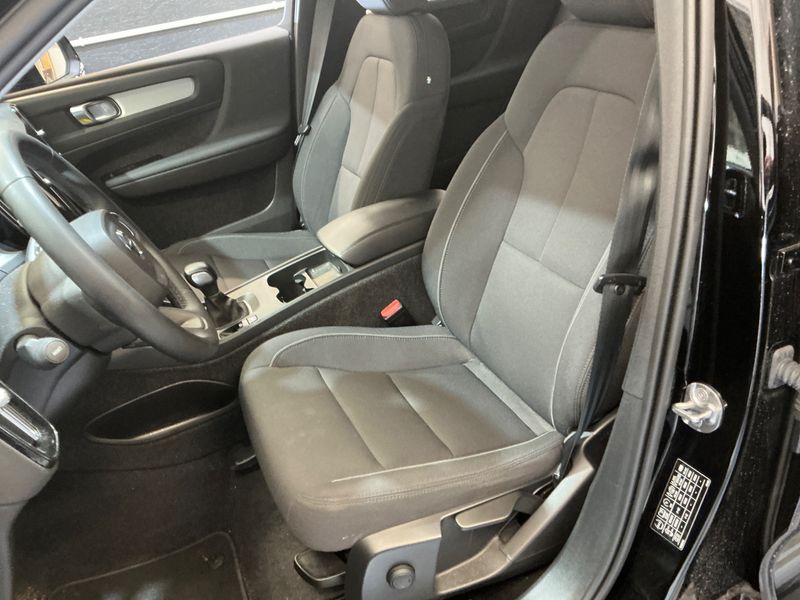 Volvo XC40 1.5 T2 Momentum 2WD 2022 – снимка 40