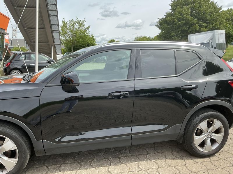 Volvo XC40 1.5 T2 Momentum 2WD 2022 – снимка 4