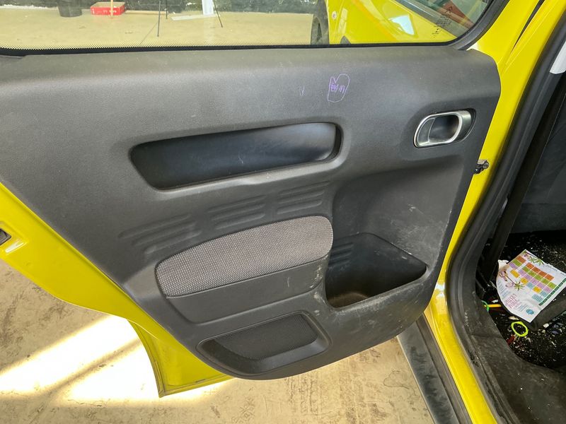 Citroen C4 Cactus 1.6 Blue-HDi Feel 2017 – снимка 25