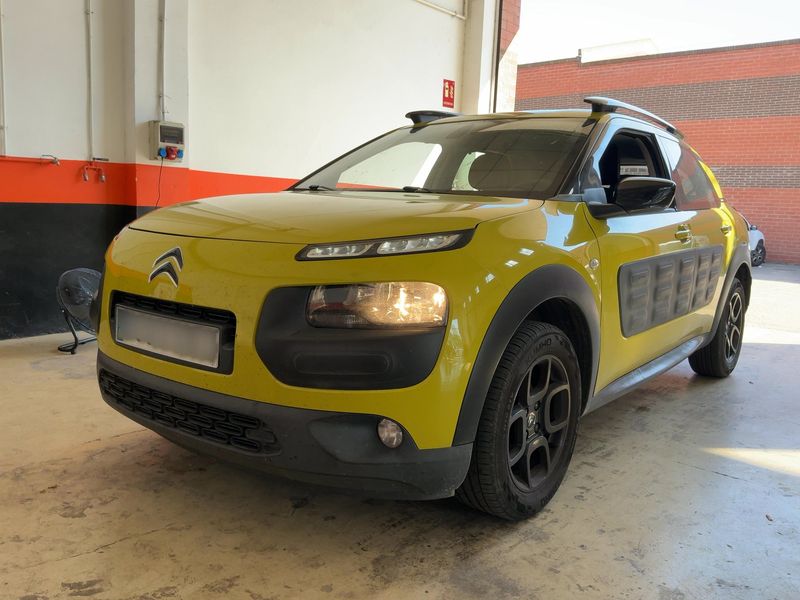 Citroen C4 Cactus 1.6 Blue-HDi Feel 2017 – снимка 1