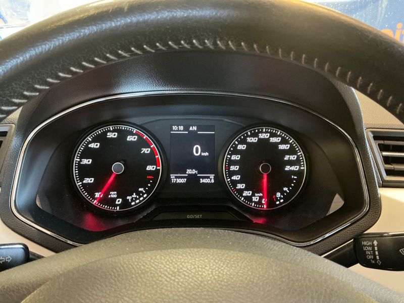 Seat Arona 1.0 TSI Xcellence 2019 – снимка 18