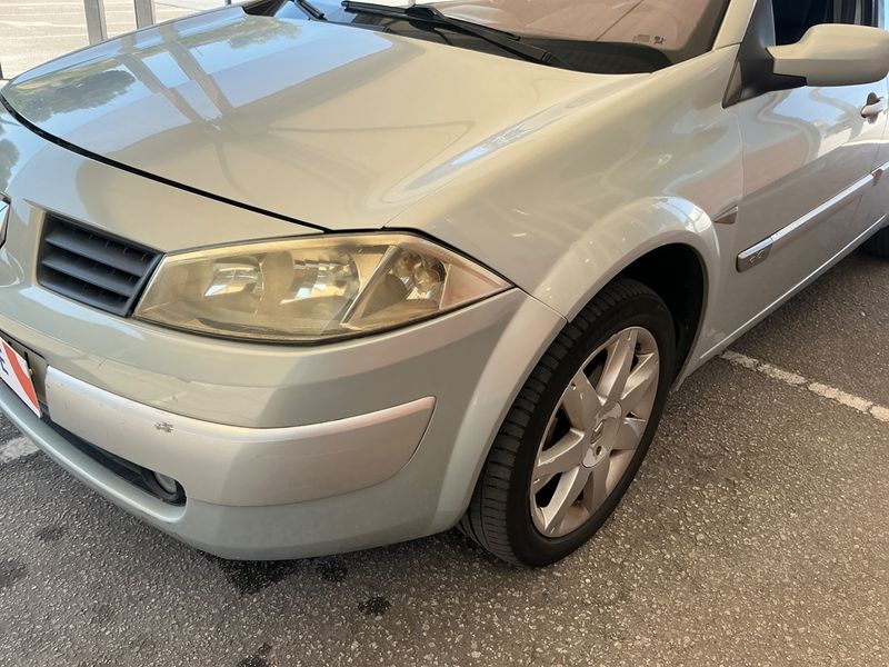 Renault Megane 1.5 dCi Dynamique Luxe 2004 – снимка 7