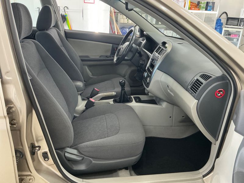 Kia Cerato 1.5 CRDi EX 2006 – снимка 3