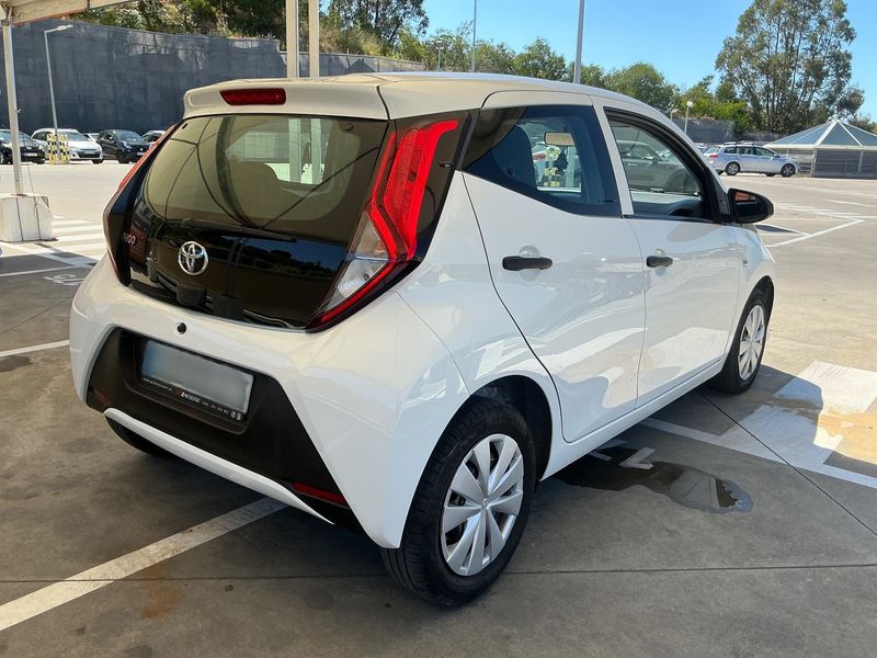 Toyota Aygo 1.0 X-Pro 2019 – снимка 8