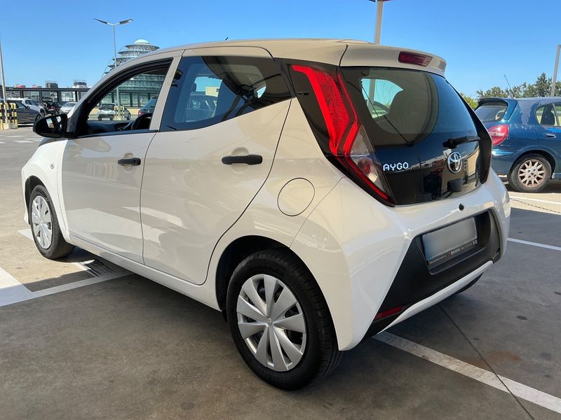 Toyota Aygo 1.0 X-Pro 2019 – снимка 6
