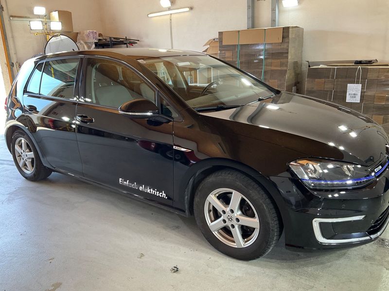 Volkswagen e-Golf VII electric drive 85 kW 2016 – снимка 12