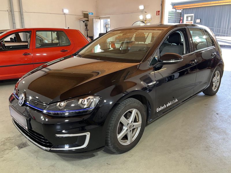 Volkswagen e-Golf VII electric drive 85 kW 2016 – снимка 2