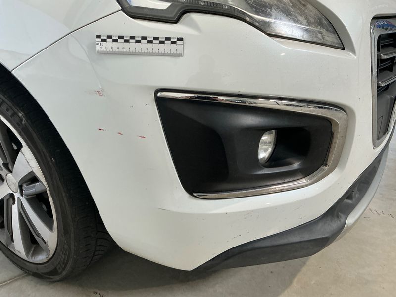 Peugeot 3008 1.6 Blue-HDi Allure 2015 – снимка 29