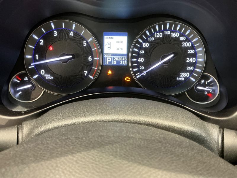 Infiniti M-Serie M30d GT 2012 – снимка 31