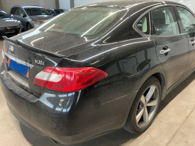 Infiniti M-Serie M30d GT 2012 – снимка 8