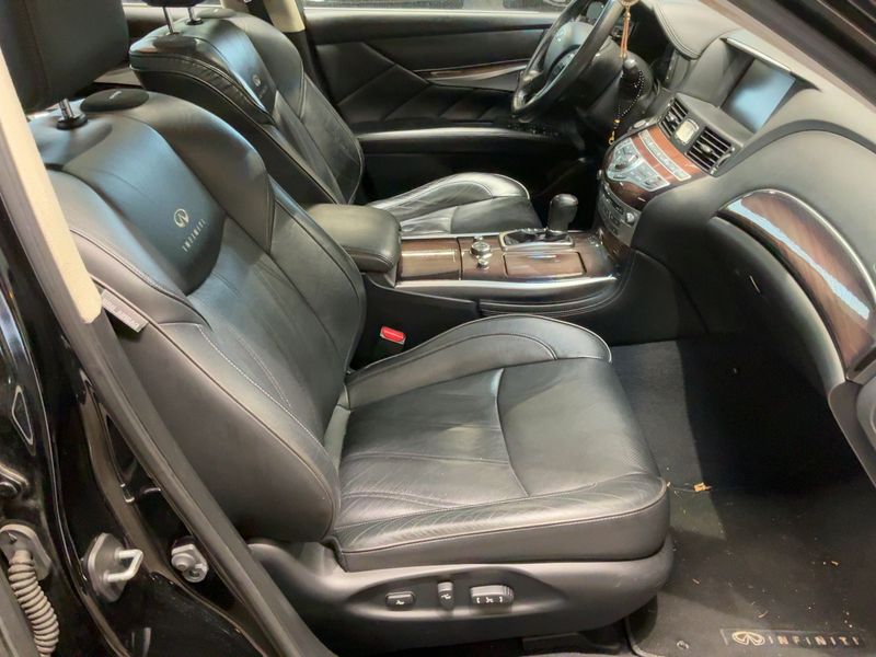 Infiniti M-Serie M30d GT 2012 – снимка 17