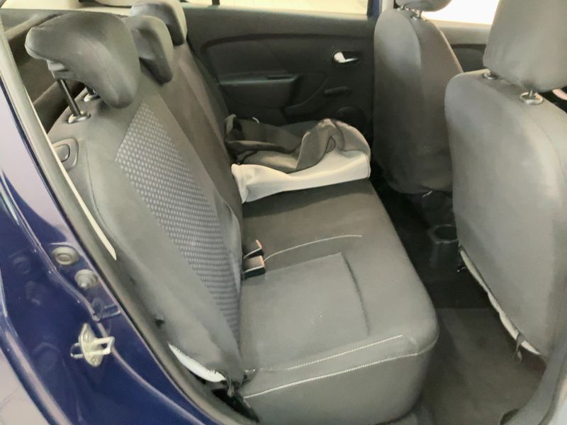 Dacia Sandero 1.0 Laureate 2017 – снимка 19