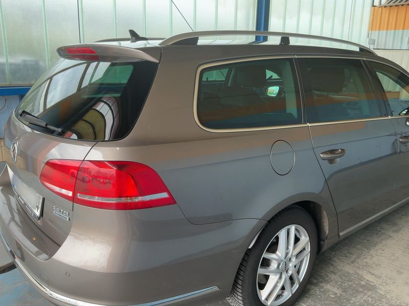Volkswagen Passat 2.0 TDI Highline BlueMotion Tech 2011 – снимка 6