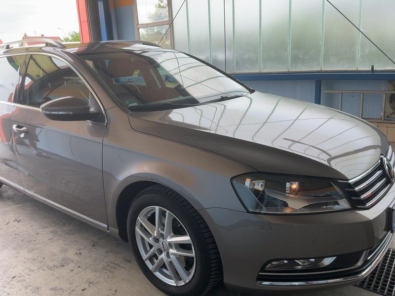 Volkswagen Passat 2.0 TDI Highline BlueMotion Tech 2011 – снимка 8