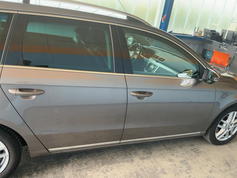 Volkswagen Passat 2.0 TDI Highline BlueMotion Tech 2011 – снимка 7