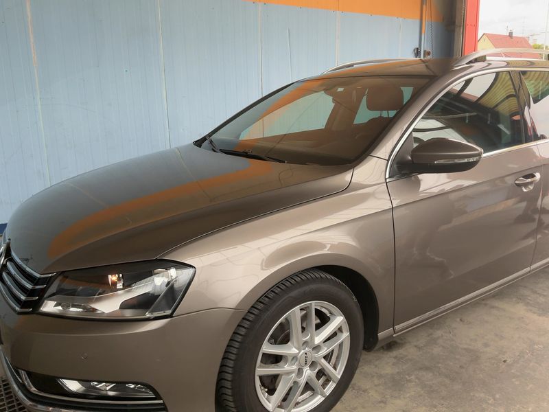 Volkswagen Passat 2.0 TDI Highline BlueMotion Tech 2011 – снимка 2